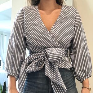 WAYF | Wrap top